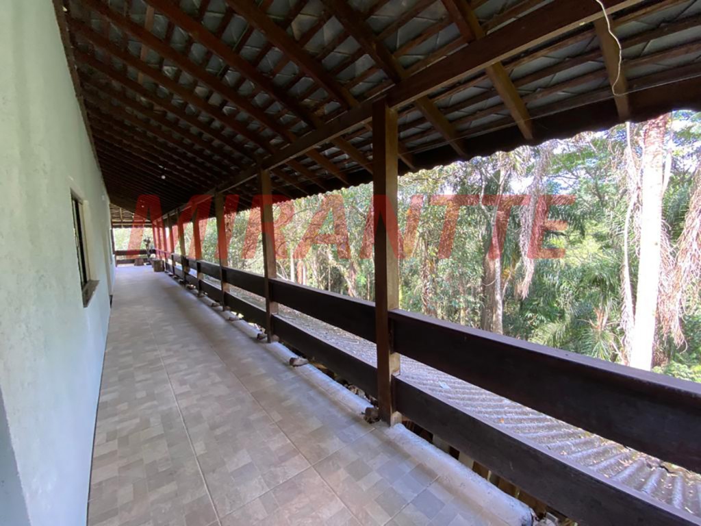 Sobrado de 750m² com 5 quartos em Serra Da Cantareira