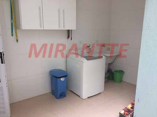 Sobrado de 182m² com 3 quartos em Vila Nova Mazzei
