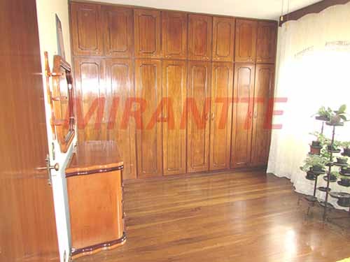Sobrado de 352m² com 4 quartos em Jardim Brasil