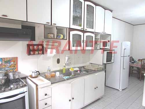 Sobrado de 352m² com 4 quartos em Jardim Brasil