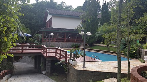 Sobrado de 1508m² com 9 quartos em Serra Da Cantareira