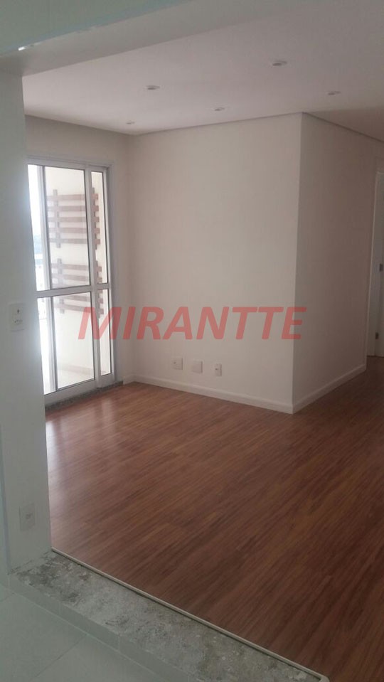 Apartamento de 65m² com 2 quartos em Santana
