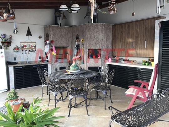 Cobertura de 294m² com 4 quartos em Santana