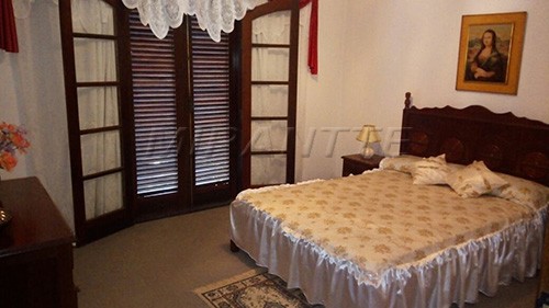 Sobrado de 470m² com 6 quartos em Serra Da Cantareira