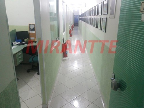 Comercial de 600m² em Quarta Parada