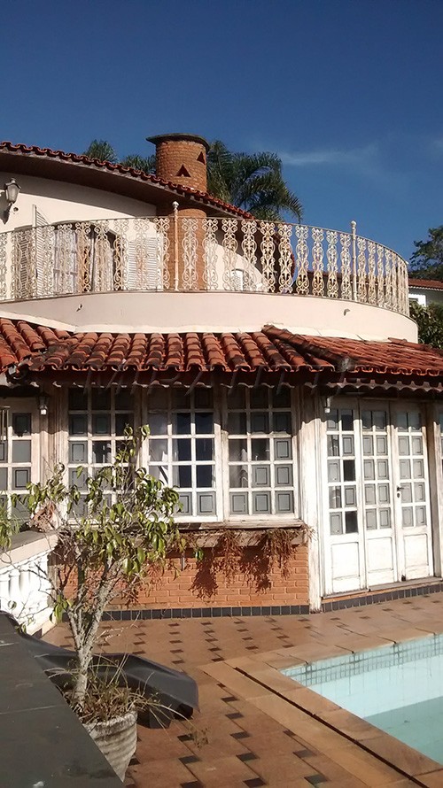 Sobrado de 800m² com 5 quartos em Serra da Cantareira