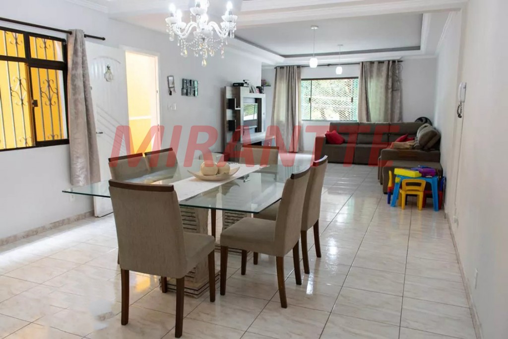 Sobrado de 150m² com 3 quartos em Imirim