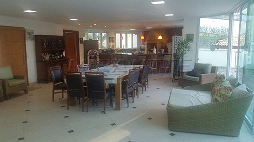 Sobrado de 450m² com 3 quartos em Serra da Cantareira
