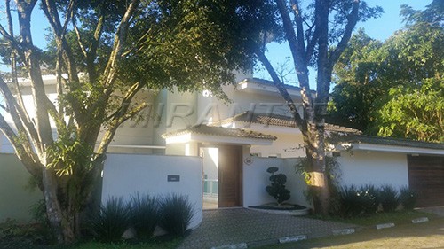 Sobrado de 450m² com 3 quartos em Serra da Cantareira
