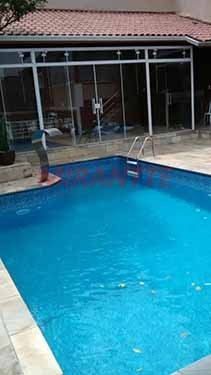 Casa terrea de 300m² com 3 quartos em Vila Galvão