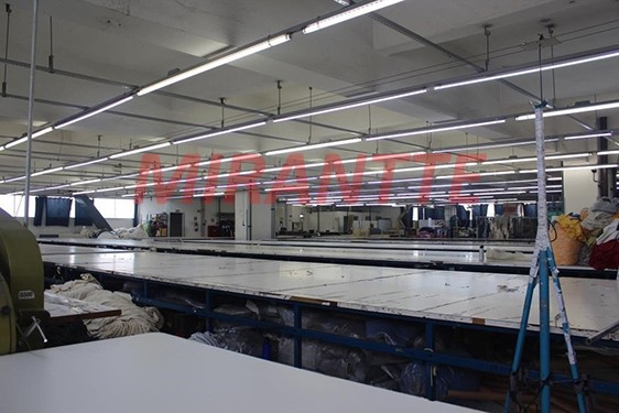 Comercial de 9313m² em Brás