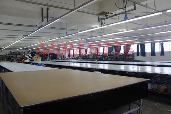 Comercial de 9313m² em Brás