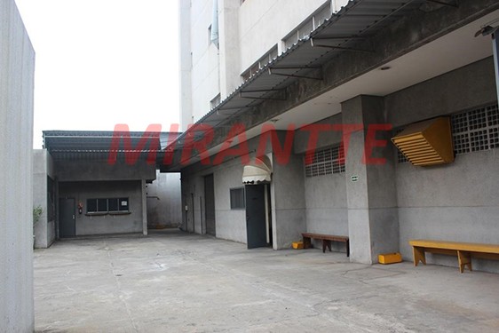 Comercial de 9313m² em Brás