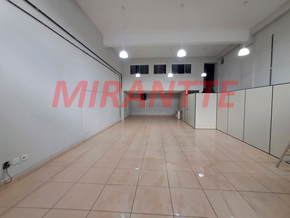 Comercial de 140m² em Água Fria