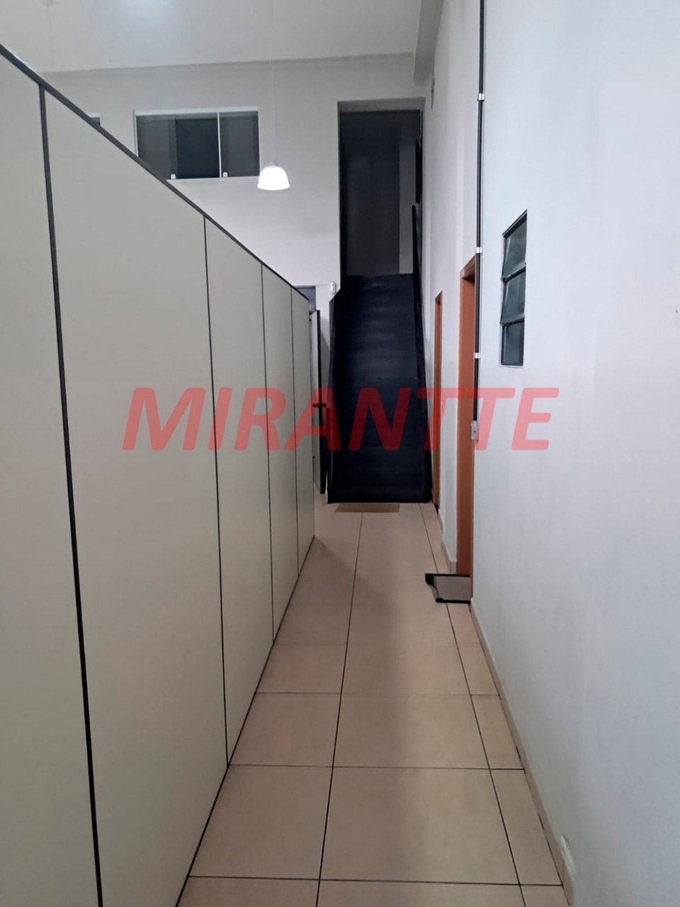 Comercial de 140m² em Água Fria