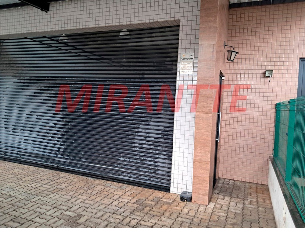 Comercial de 140m² em Água Fria