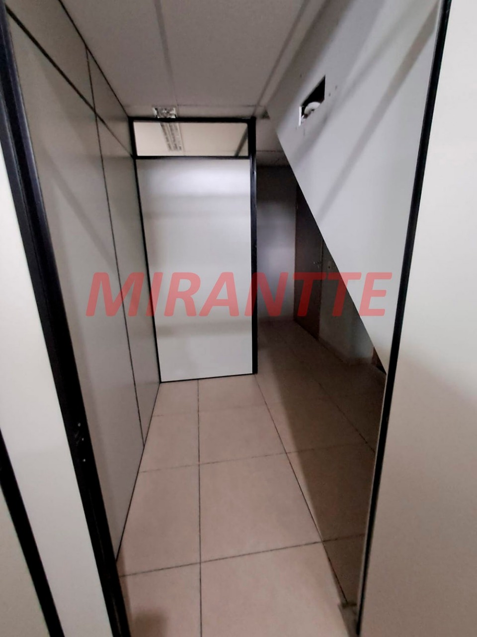 Comercial de 140m² em Água Fria