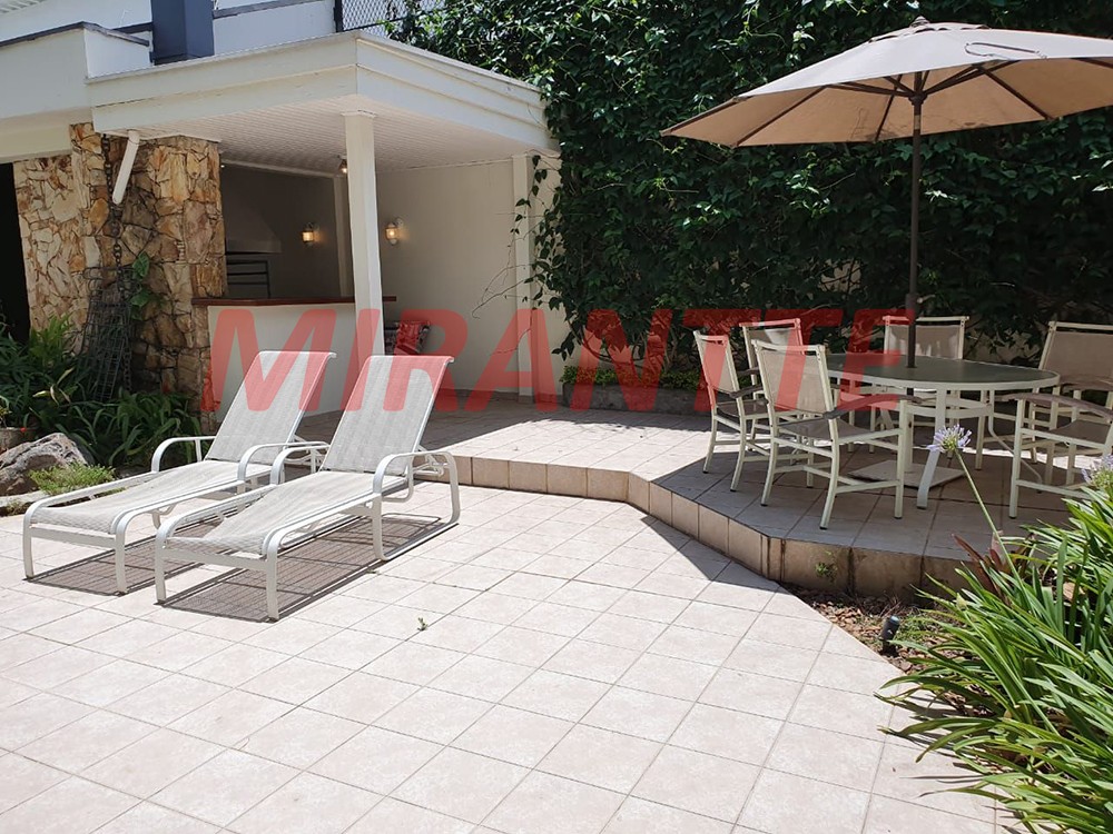 Sobrado de 577m² com 5 quartos em Jardim São Bento