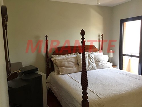 Apartamento de 273m² com 4 quartos em Moema