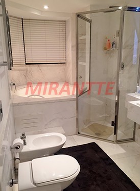 Apartamento de 273m² com 4 quartos em Moema