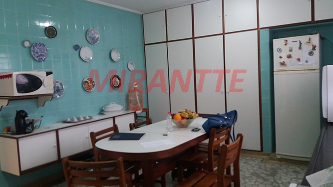 Sobrado de 305m² com 4 quartos em Vila Guilherme
