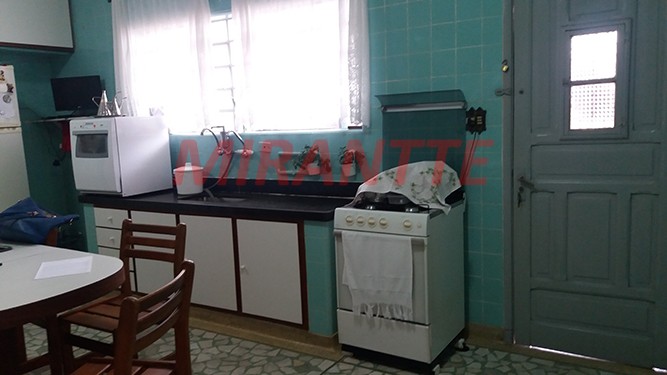 Sobrado de 305m² com 4 quartos em Vila Guilherme