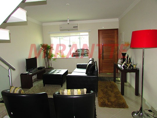 Sobrado de 160m² com 3 quartos em Jaçana