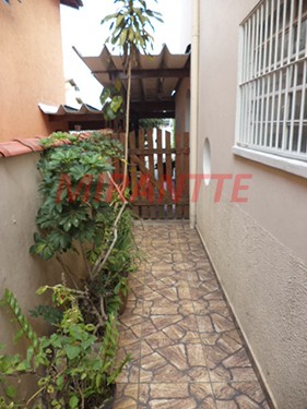Sobrado de 120m² com 3 quartos em Vila Dalva