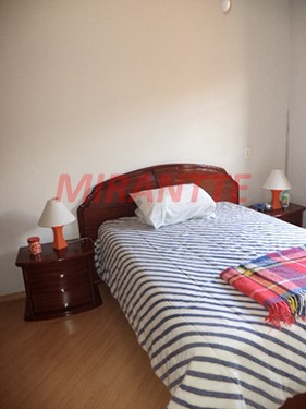 Sobrado de 120m² com 3 quartos em Vila Dalva