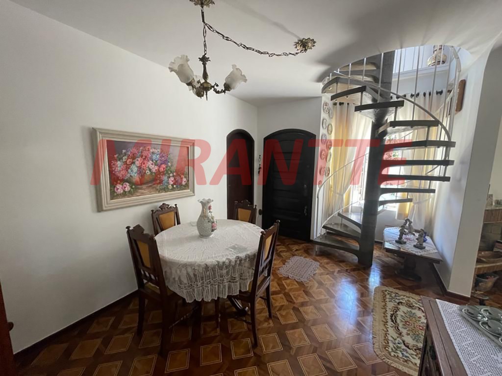 Sobrado de 110m² com 3 quartos em Tremembe