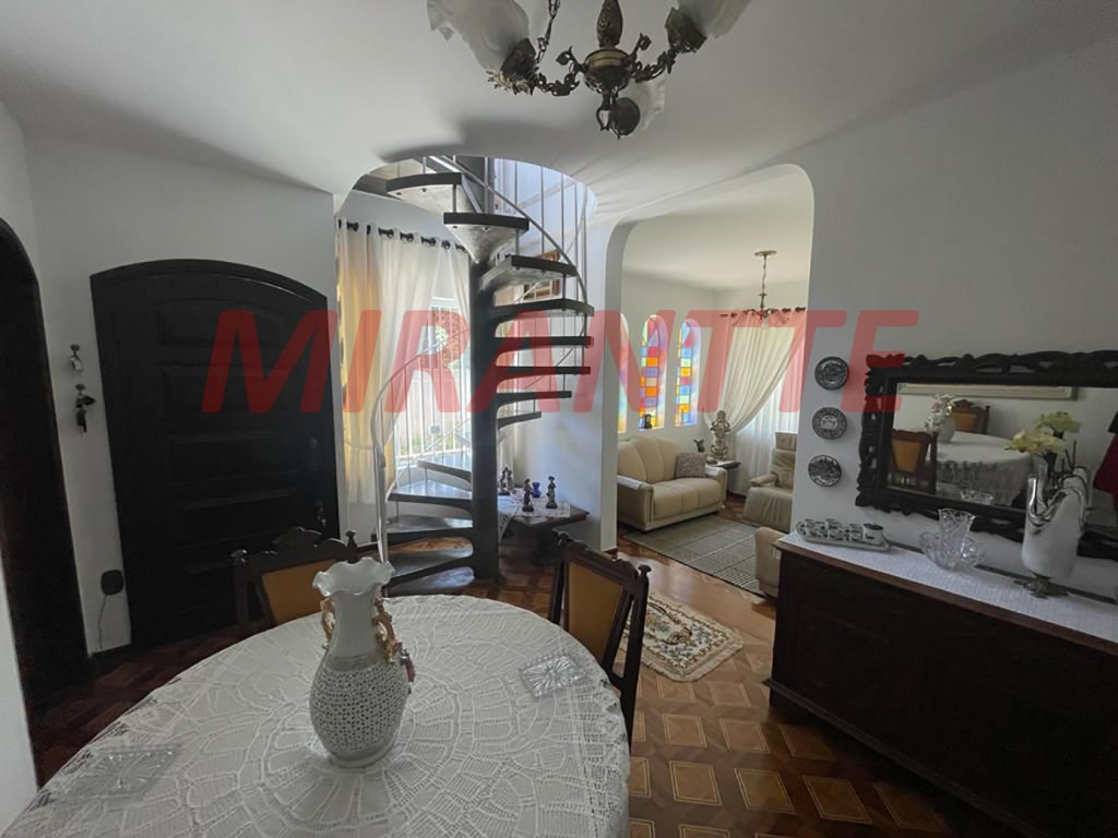 Sobrado de 110m² com 3 quartos em Tremembe