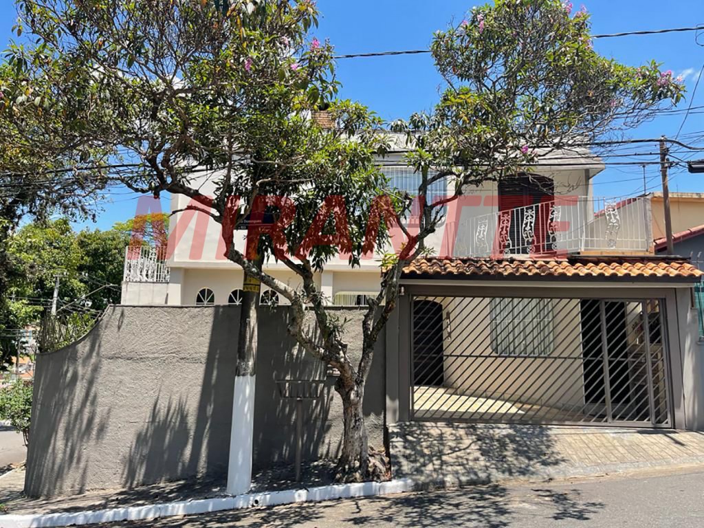 Sobrado de 110m² com 3 quartos em Tremembe