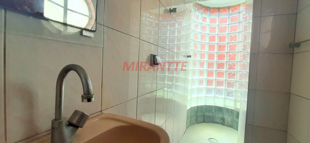 Sobrado de 220m² com 3 quartos em Vila Mazzei