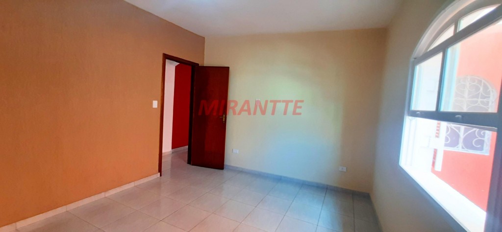 Sobrado de 220m² com 3 quartos em Vila Mazzei