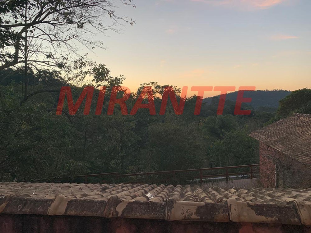 Sobrado de 350m² com 5 quartos em Serra Da Cantareira