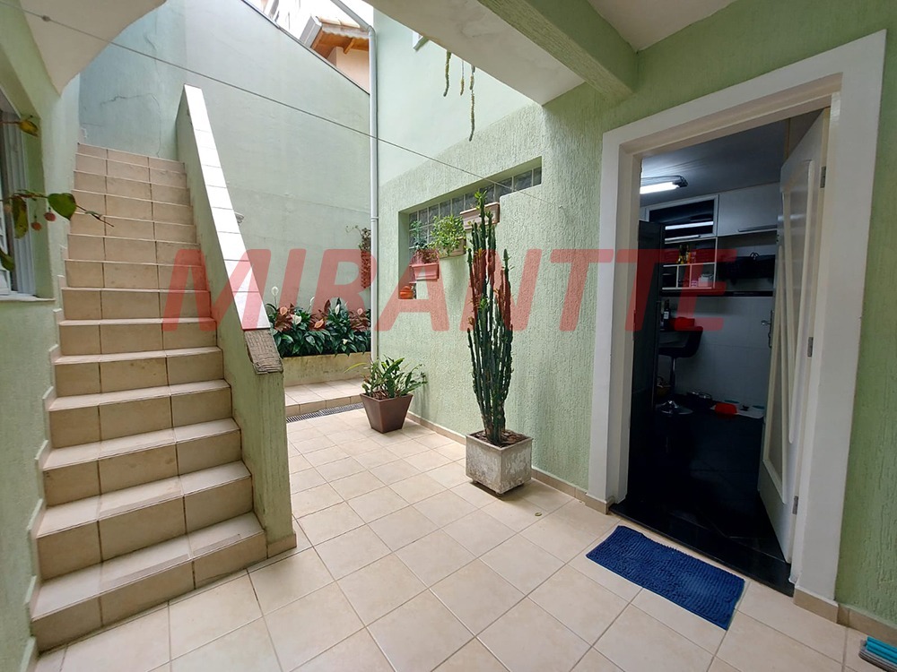 Sobrado de 260m² com 3 quartos em Imirim