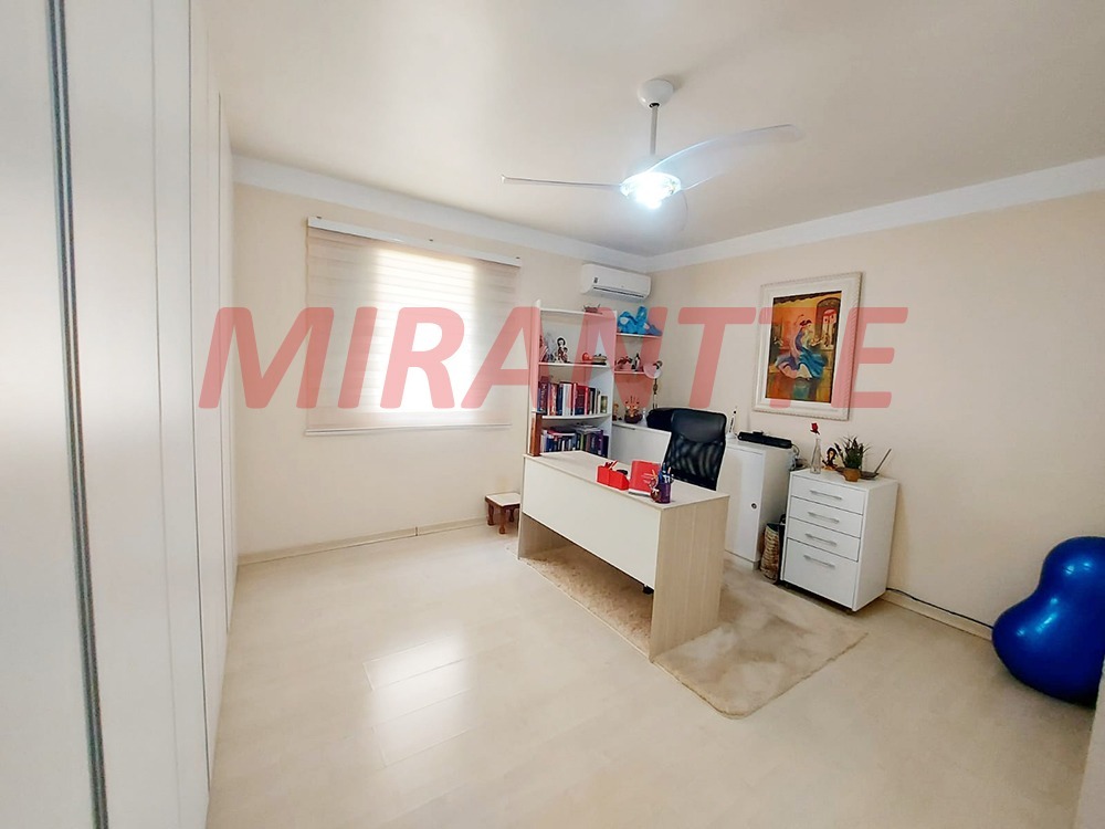 Sobrado de 260m² com 3 quartos em Imirim