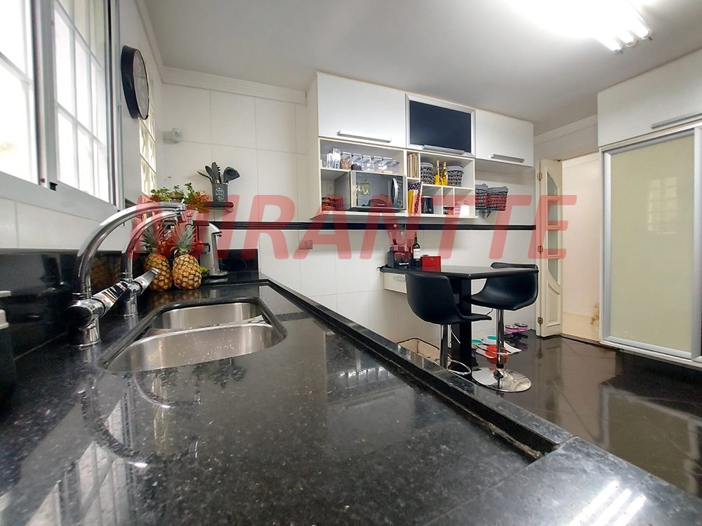 Sobrado de 260m² com 3 quartos em Imirim