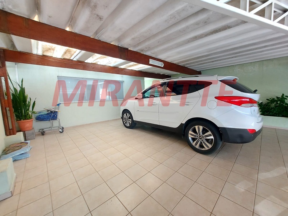 Sobrado de 260m² com 3 quartos em Imirim
