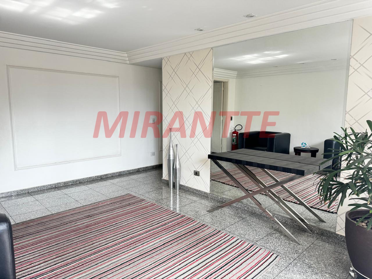 Apartamento de 156m² com 3 quartos em Santana