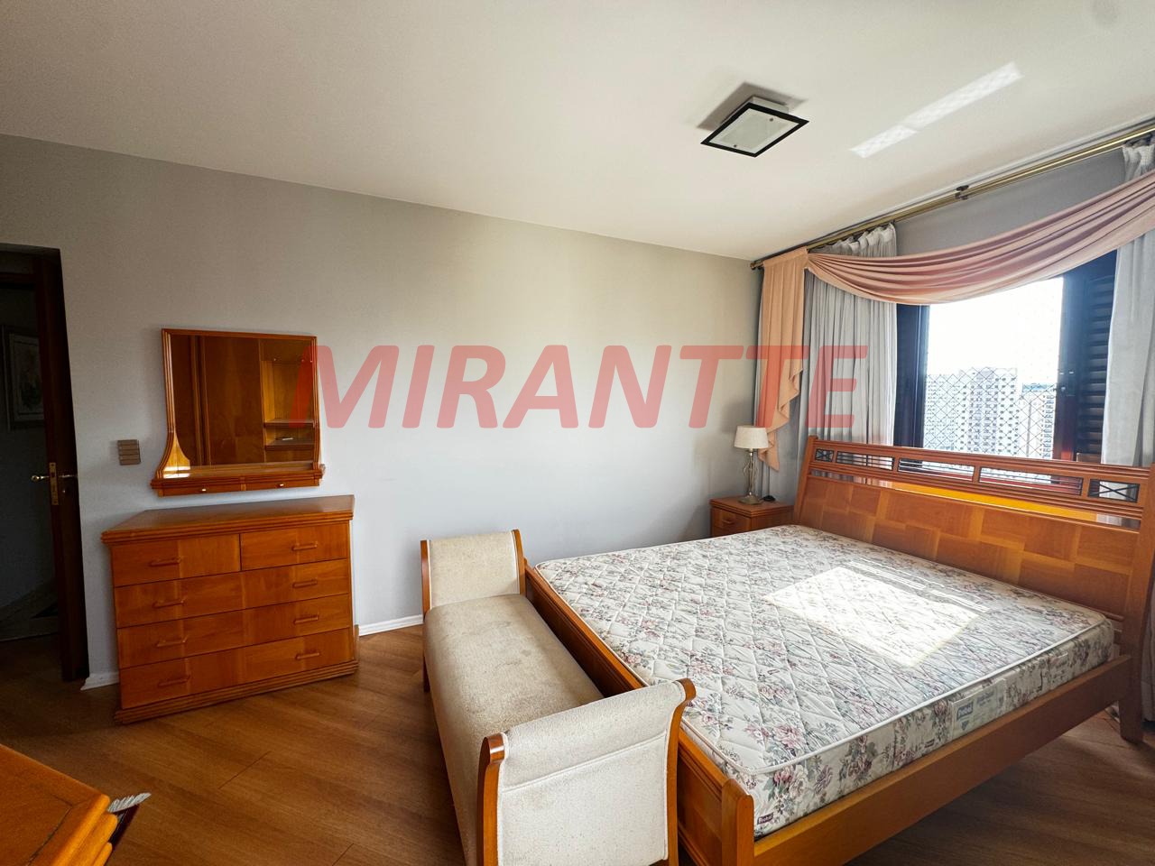 Apartamento de 156m² com 3 quartos em Santana