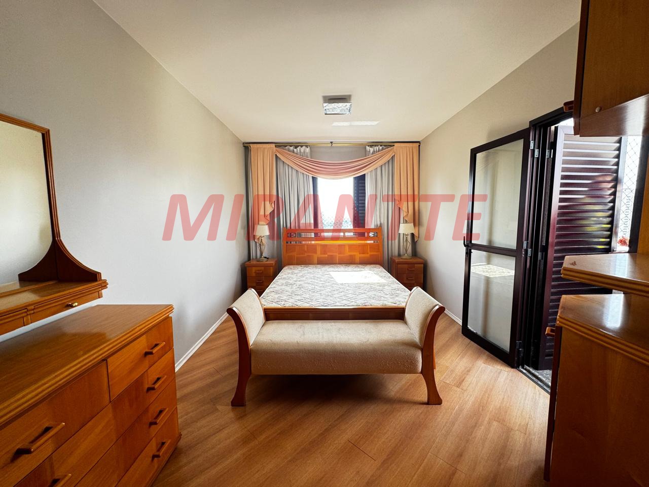 Apartamento de 156m² com 3 quartos em Santana