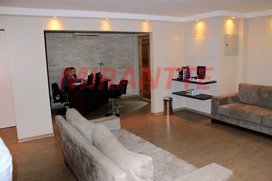 Comercial de 288m² em Indianópolis
