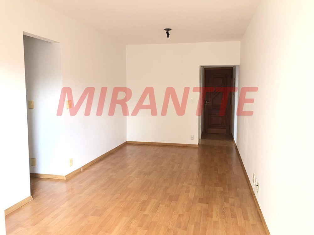 Apartamento de 57m² com 2 quartos em Santa Teresinha