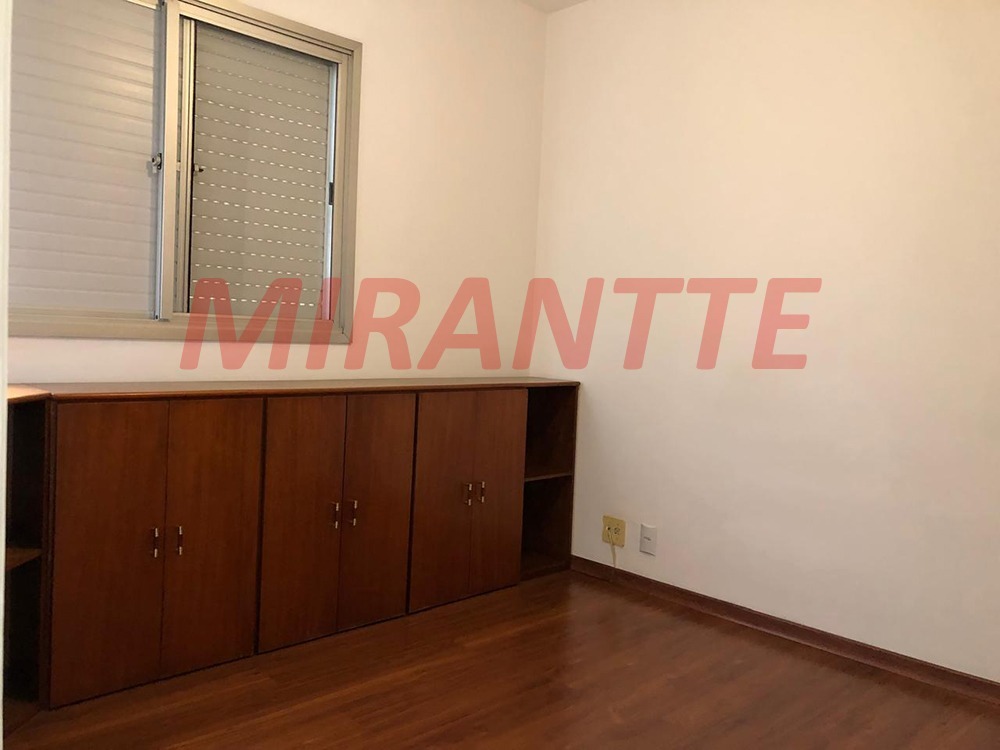 Apartamento de 57m² com 2 quartos em Santa Teresinha
