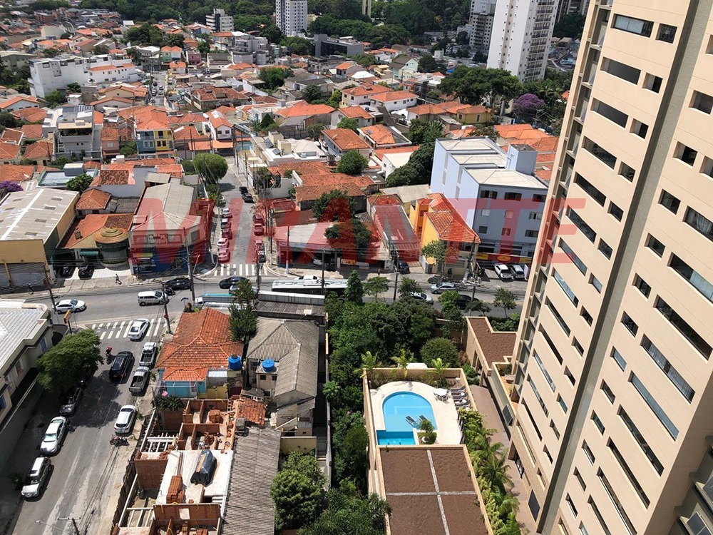 Apartamento de 57m² com 2 quartos em Santa Teresinha