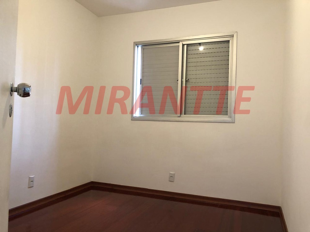 Apartamento de 57m² com 2 quartos em Santa Teresinha