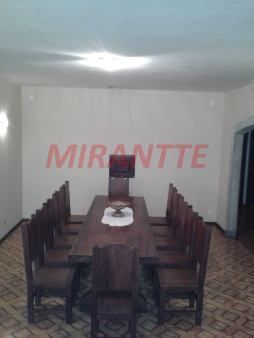 Sobrado de 498m² com 4 quartos em Tremembe