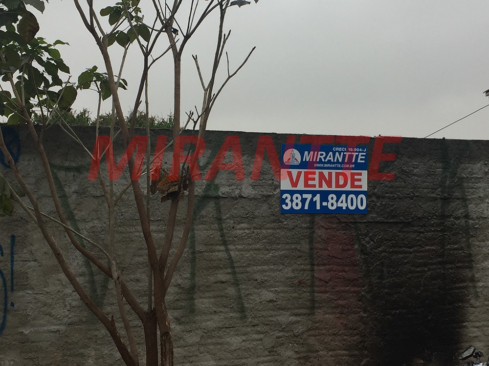 Terreno de m² em Limão