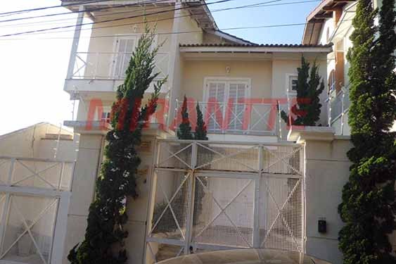 Sobrado de 300m² com 4 quartos em Tremembe